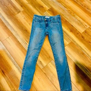 Abercrombie and Fitch Skinny Jean 2S W26 L27 EUC